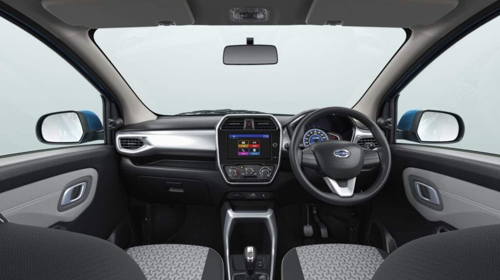 Datsun redigo interior